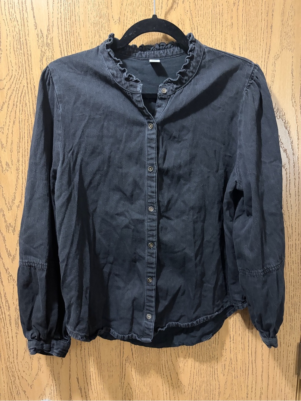 Old Navy Black Ruffle Neck Button Front Blouse Top Size Medium